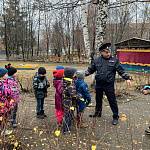 В Кемерове сотрудники Госавтоинспекции провели урок безопасности для дошкольников