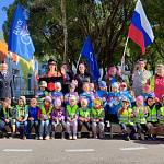 В Новгородской области сотрудники Госавтоинспекции и детский омбудсмен поздравили дошкольников с вступлением в ряды юных помощников инспекторов движения