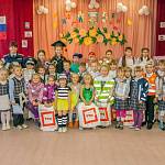 Госавтоинспекторы Карелии вручили призы детям, победившим в конкурсах