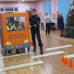 В Великом Новгороде в год педагога и наставника будущие сотрудники Госавтоинспекции обучают детей безопасному поведению на дорогах