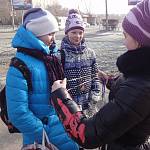 В Хакасии поощряют детей, переходящих дорогу по правилам