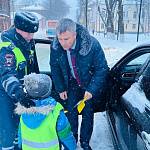Новгородские ЮИДовцы обучили участников дорожного движения основным  факторам безопасного взаимодействия на дороге