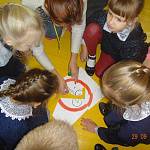 В школах города Комсомольска-на-Амуре совместно с сотрудниками Госавтоинспекции проводят праздники для первоклассников «Посвящение в пешеходы»