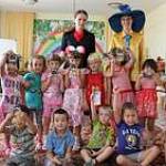 В Хакасии инспекторы ГИБДД пригласили дошкольников в страну “Светофория”