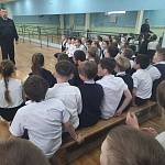 Госавтоинспекторы и педагоги провели «День безопасности» для юных жителей одного из районов г. Кемерово