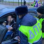 В Новгородской области обращение «Спасибо, мама» стало символом благодарности дисциплинированным автоледи