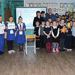 В Новосибирской области автоинспекторы и ЮИДовцы провели памятную акцию «Помним, чтобы жить»