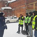 Волонтеры Автотранспортного техникума г. Рязани провели акцию "Снежный десант"