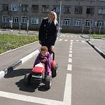 Кировские автоинспекторы проводят уроки безопасности с детьми из неблагополучных семей