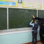 В Республике Алтай автоинспекторы и общественники проводят уроки безопасности для учащихся начальных классов