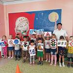 Анивские автоинспекторы провели занятия по ПДД в детском саду 