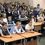 Тематический челлендж #КаждыйРебенокДолженЗнатьПДД53 объединил новгородцев в обучении детей основам дорожной безопасности