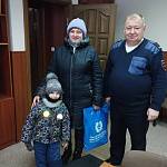 Сотрудники Госавтоинспекции поздравили заботливых мам Железногорска  