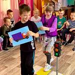 Дошкольники сельских поселений Новгородской области обучаются взаимовежливому участию в дорожном движении