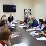 Госавтоинспекторы Железногорска проводят встречи с организаторами перевозок групп детей
