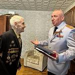Поздравление со 100-летним юбилеем ветерана Великой Отечественной войны и Днем Победы